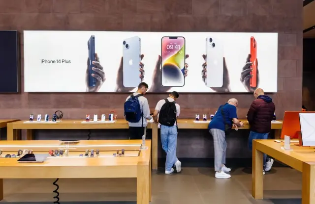 iPhone store with new product branding | Synapse Blog